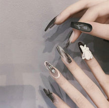 Load image into Gallery viewer, Black &amp; White Gothic Plaster Sculpture Nails| 24pc Machine-made Best Press-on Nails Award-Winning Glue-on Nails
